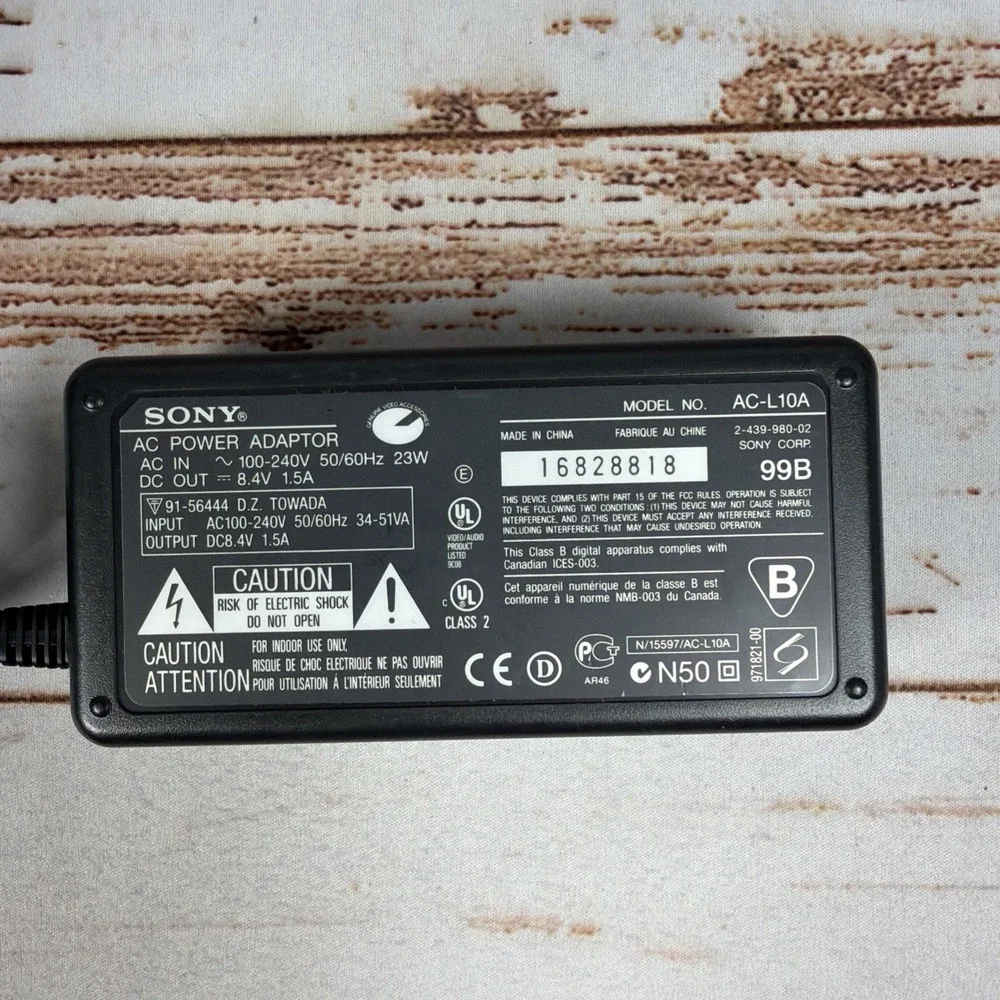 Genuine Sony AC-L10A AC Power Adapter for Hi8 Camcorder